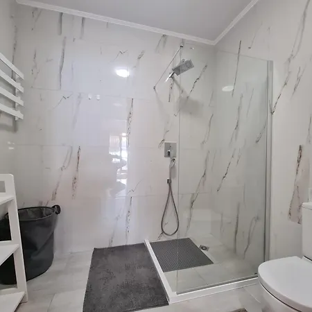 Apartment Maty Warna